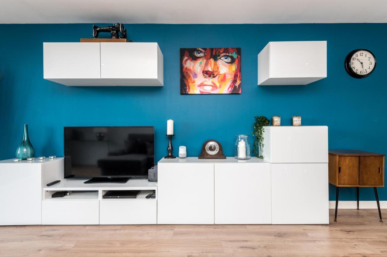 Host & Stay - The Baltic Penthouse With Balcony Liverpool Bagian luar foto